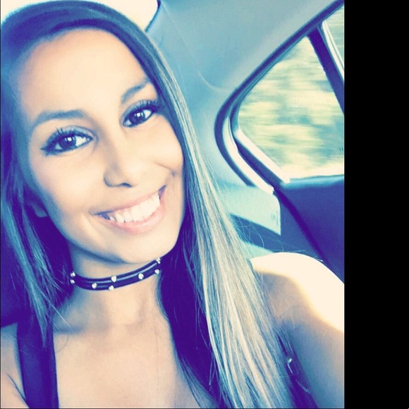 Meet your Posher, Mindy - Picture 1 of 1